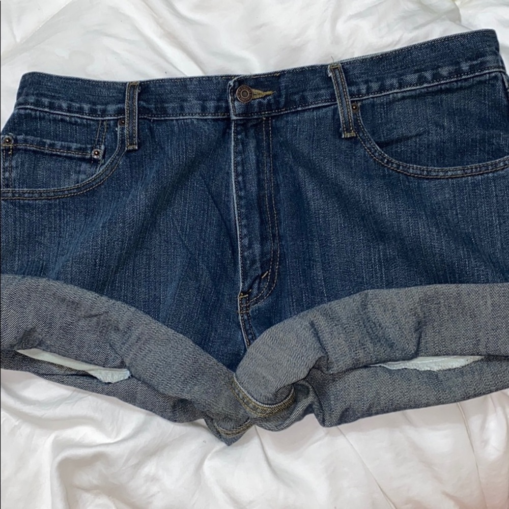 Levi’s denim shorts